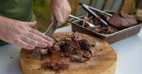 The Art of Preparing Untamed Hog: Traditional Techniques and Modern Innovations