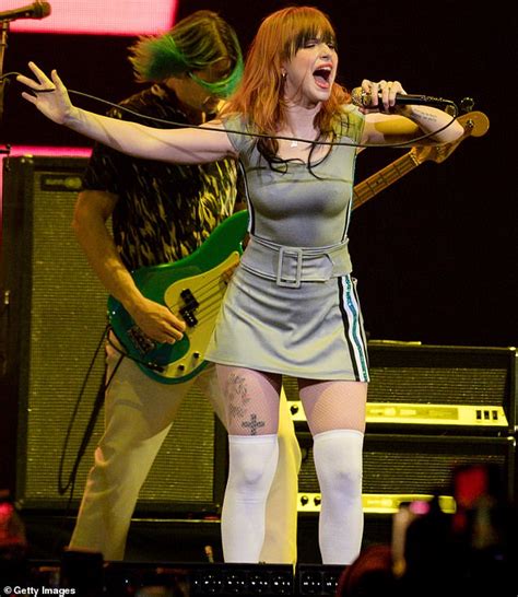 The Astonishing Physique of Hayley Williams Revealed