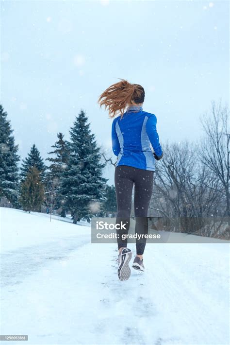 The Benefits of Snow Running: Why It's Worth a Shot