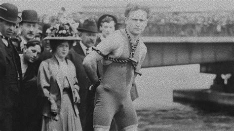 The Birth of Houdini: How Escapology Revolutionized the Art of Liberty