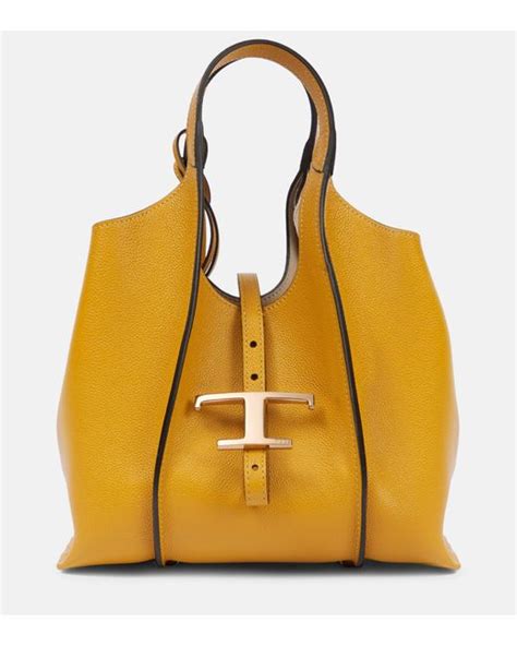 The Classic Yellow Tote: A Timeless Choice