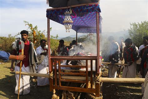 The Cultural Significance of a Funeral in Indian Tradition