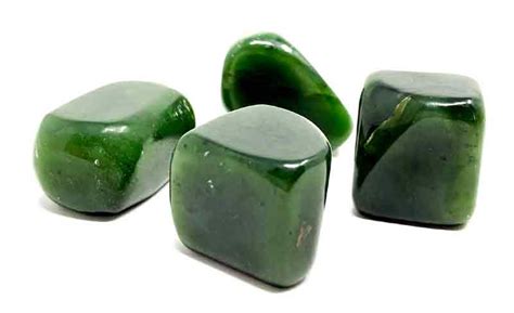 The Diverse Varieties and Hues of Jade: Exploring the Multifaceted Gemstone Family