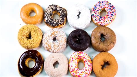 The Evolution of the Classic Donut: From Traditional to Trendy