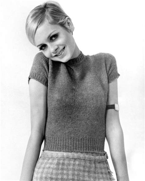 The Fashion Icon: Twiggy Valentine