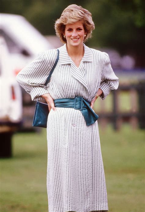 The Fashion Style of Diana Knight