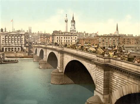 The History of London Bridge