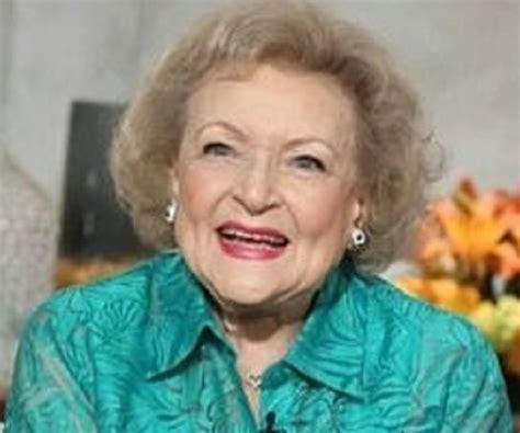 The Impact of Betty White's Height on her Career