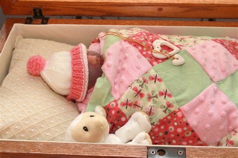 The Impact of Previous Life Experiences on Dreams about Infant Coffins