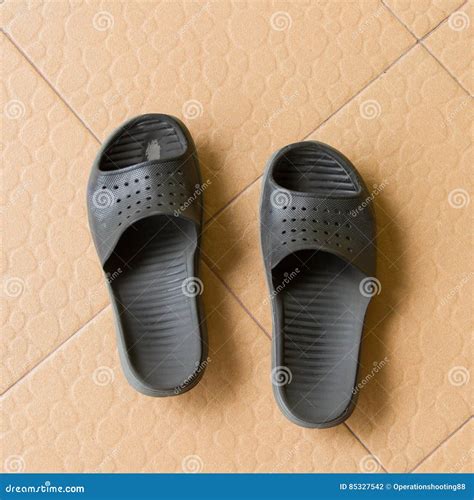 The Initial Setback: A Damaged Sandal