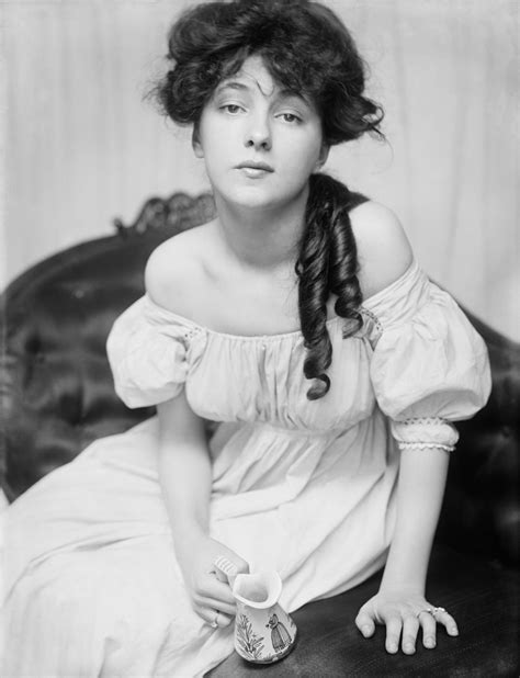 The Journey to Stardom of Evelyn Nesbit