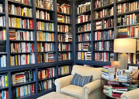 The Opulent Comfort of a Personal Library: Advantages of a Reading Room