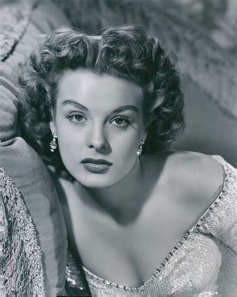 The Physical Appearance of Jean Peters