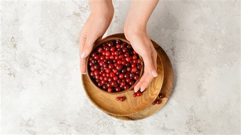 The Power of the Red Berry: How Cranberry Fights Off Infections and Boosts Immunity