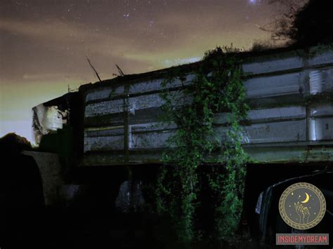 The Psychological Significance of Heavy Trailers in Dreams