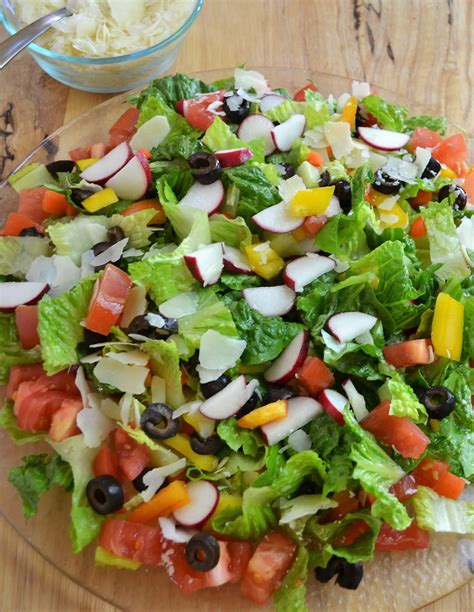 The Secret to a Flawless Salad: Crisp and Lively Ingredients