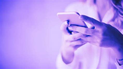 The Secrets of Dreaming about Engaging with a Mobile Device