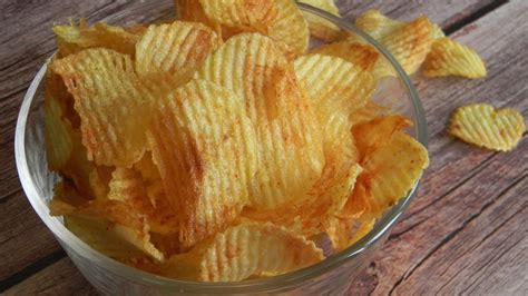 The Secrets to Achieving Crunchy Potato Chips at Home