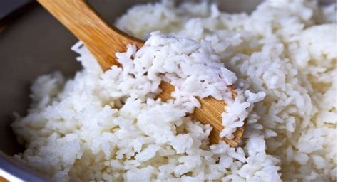 The Significance of Food Symbolism in Dreams: Decoding the Meaning behind Spoiled Rice