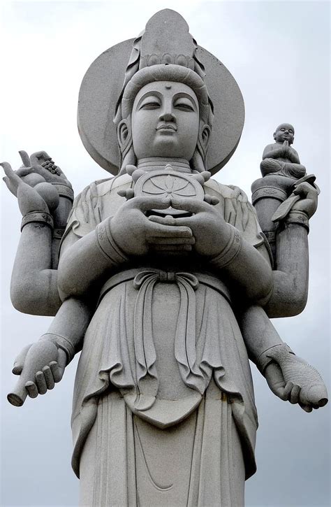 The Significance of Hindu Divinity Sculptures in Spiritual Traditions