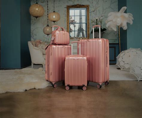 The Significance of Misplaced Luggage in Deciphering Dreams