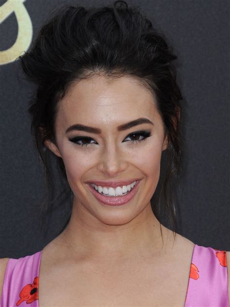 The Stature of Chloe Bridges