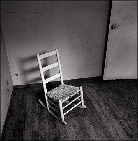 The Surprising Desires and Anxieties Depicted in Dreams Featuring Vacant Rocking Chairs