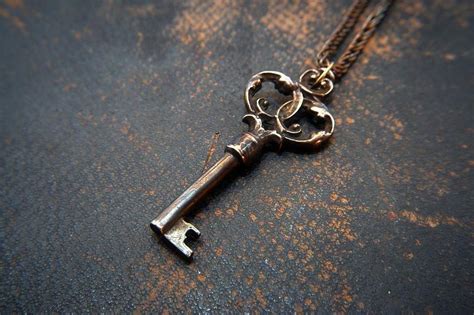 The Symbolic Importance of Dreaming about a Silver Key