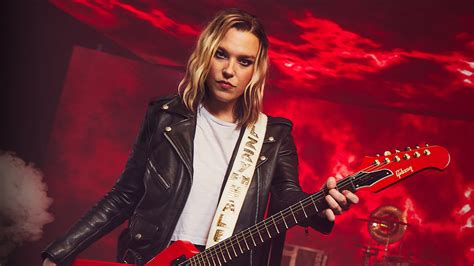 The Ultimate Handbook to the Enigmatic Lzzy Hale