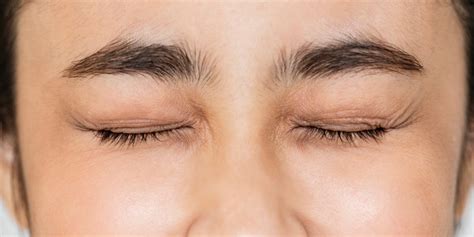 Time's Impact on Your Brows: The Connection Between Aging and Eyebrow Thinning