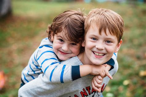 Tips for Cultivating a Positive Bond with Your Younger Sibling