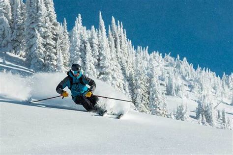 Top Ski Resorts for Champagne Powder Enthusiasts