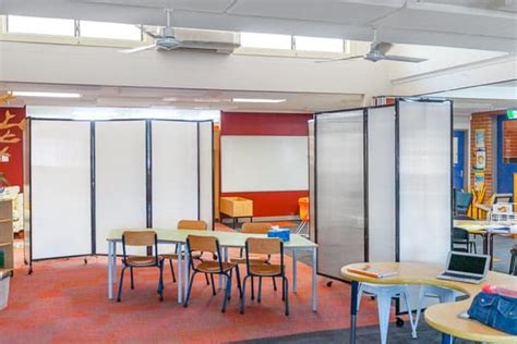 Transforming Education: Adaptable Partitions in Schools and Learning Environments