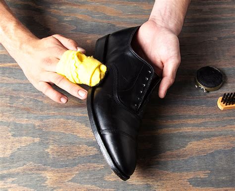 Troubleshooting Common Issues with Shoe Shining and Their Solutions