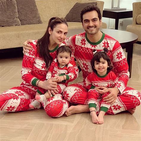 Understand Esha Deol's Family Background