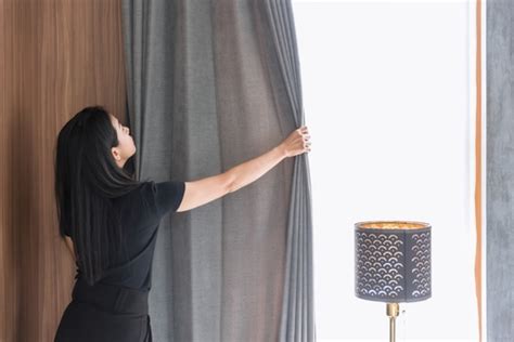 Understanding Curtain Fabrics: The Key to Effective Washing