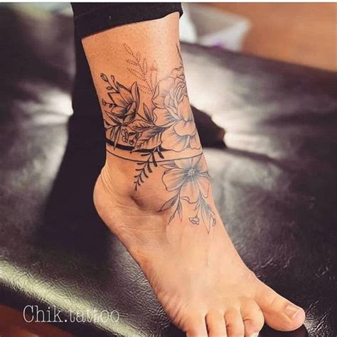 Unique Design Concepts for Ankle Tattoos: Exploring Exquisite Floral Patterns and Intricate Geometric Shapes