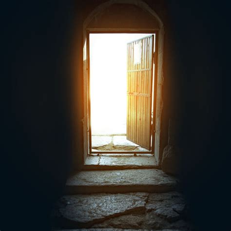 Unlocking the Spiritual Significance Behind a Damaged Entryway