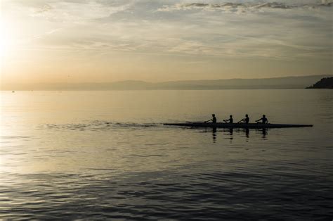 Unlocking the Wonders of Nature: Discovering the Tranquility of Rowing