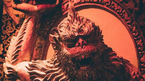 Unraveling the Enigma: Exploring the Mythical Creatures That Haunt Our Dreams