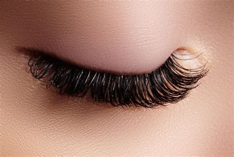 Unveiling Common Misconceptions about Artificial Eyelashes