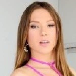 Unveiling the Net Worth of Callie Calypso