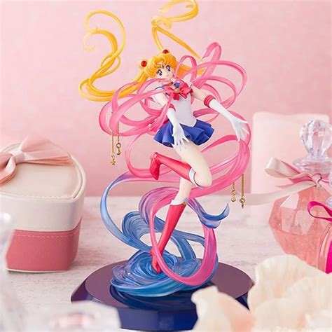 Uta Tsukino's Figure: Beauty and Fashion