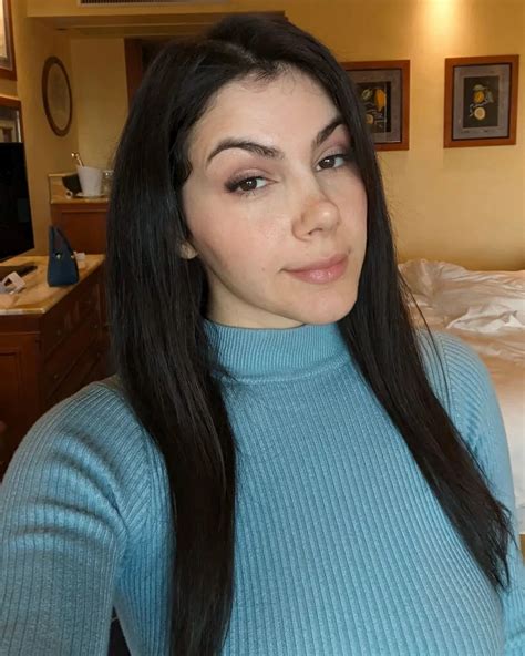 Valentina Nappi's Body Measurements and Height