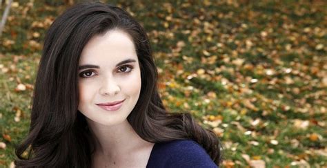 Vanessa Marano: Early Life and Career Beginnings