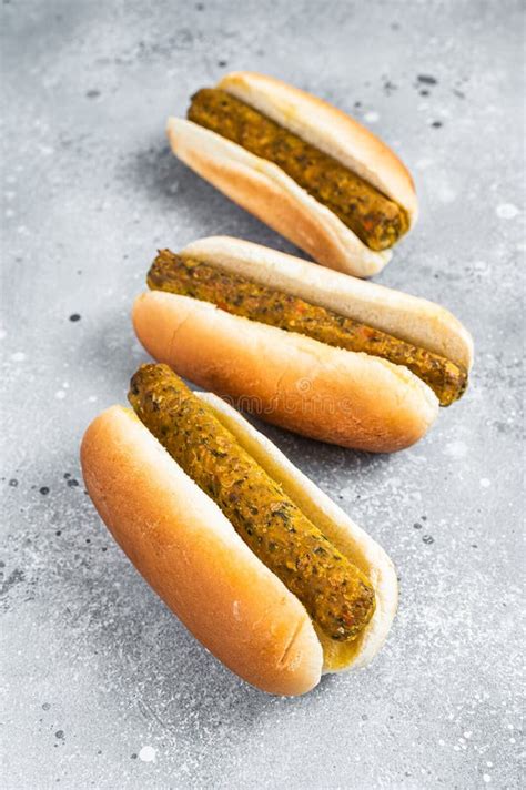 Vegan and Vegetarian Options: Savoring Meatless Hot Dogs