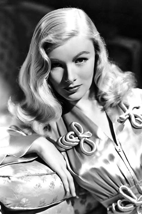 Veronica Lake: A Hollywood Icon