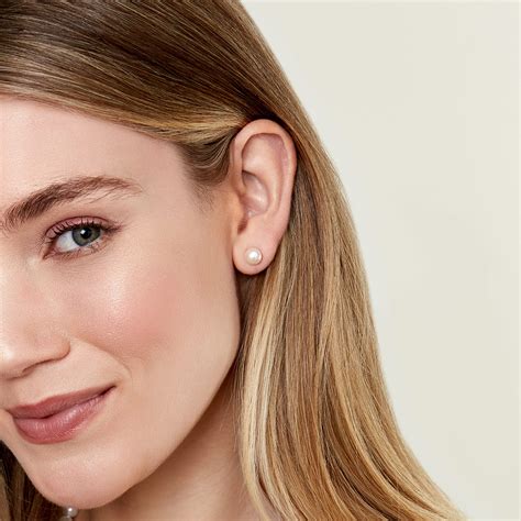 Versatility at its Finest: How to Style White Pearl Earrings for Any Occasion