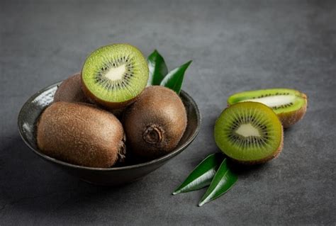 Weight Loss Support: How Kiwi Can Aid in Shedding Excess Pounds