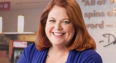 Wendy Thomas Career: From Fast Food to Fashion